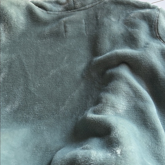 UGG Robe - Picture 6 of 7